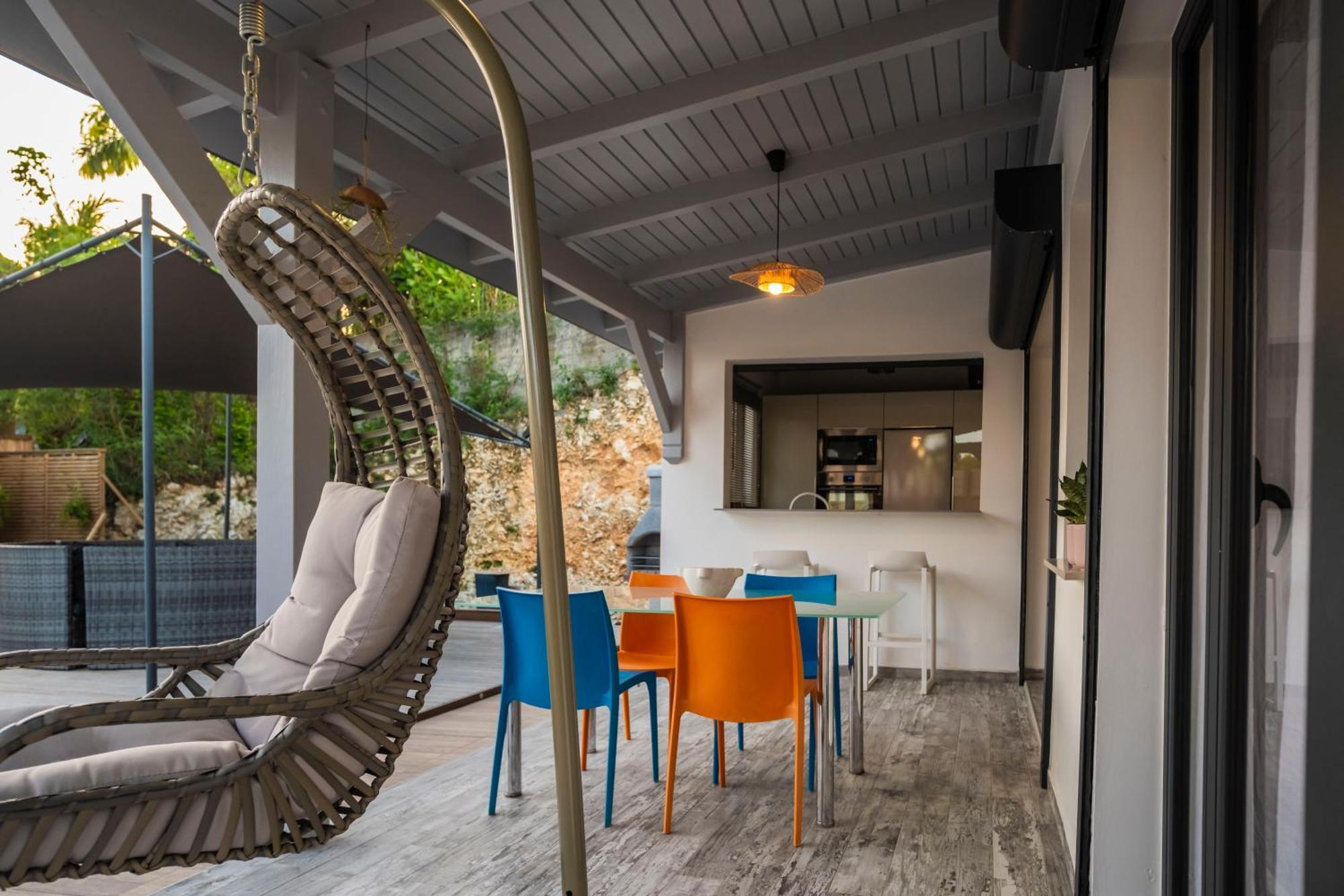 Villa Les Terrasses De Fonds Thezan Sainte-Anne  Bagian luar foto