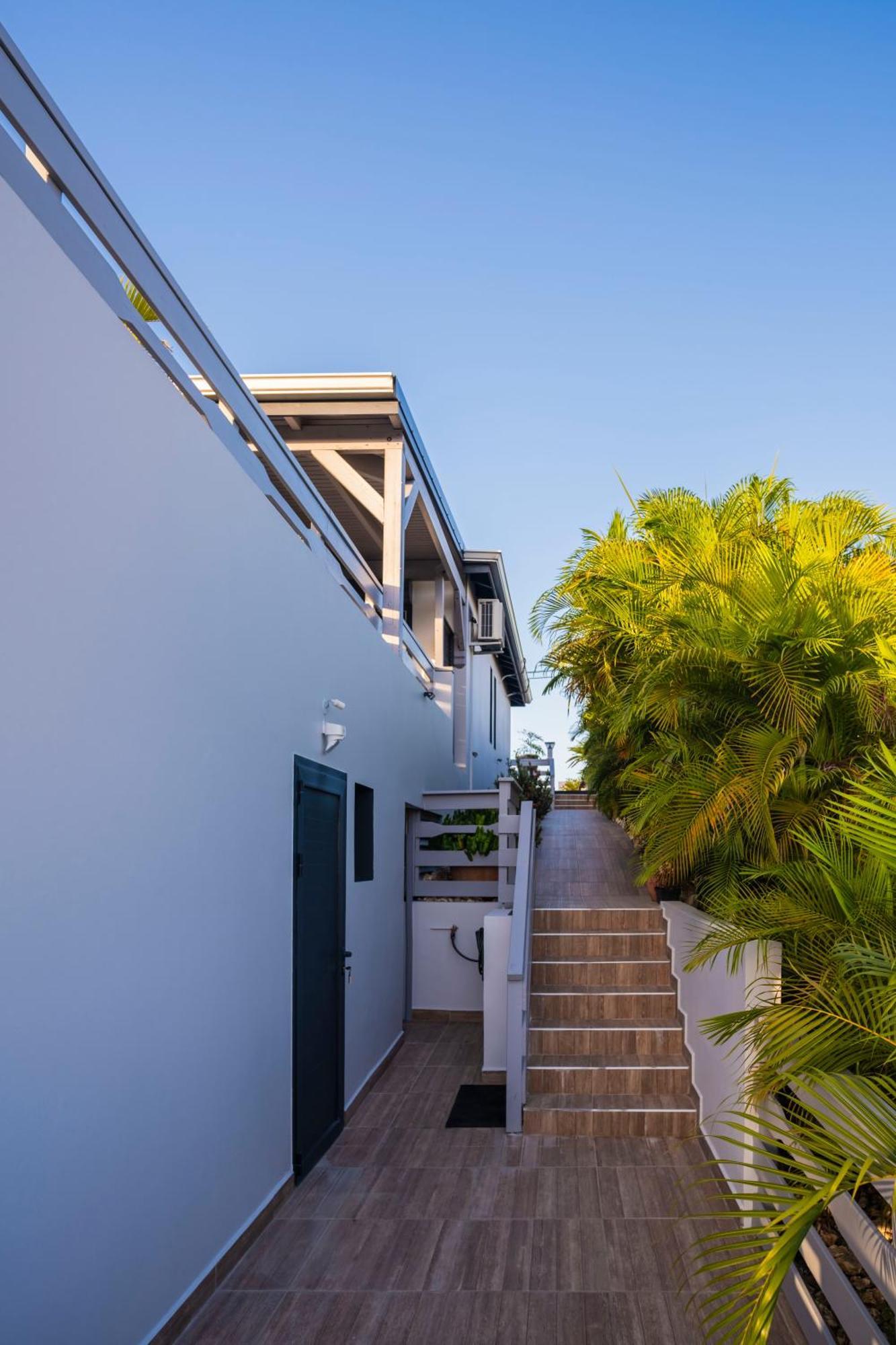 Villa Les Terrasses De Fonds Thezan Sainte-Anne  Bagian luar foto