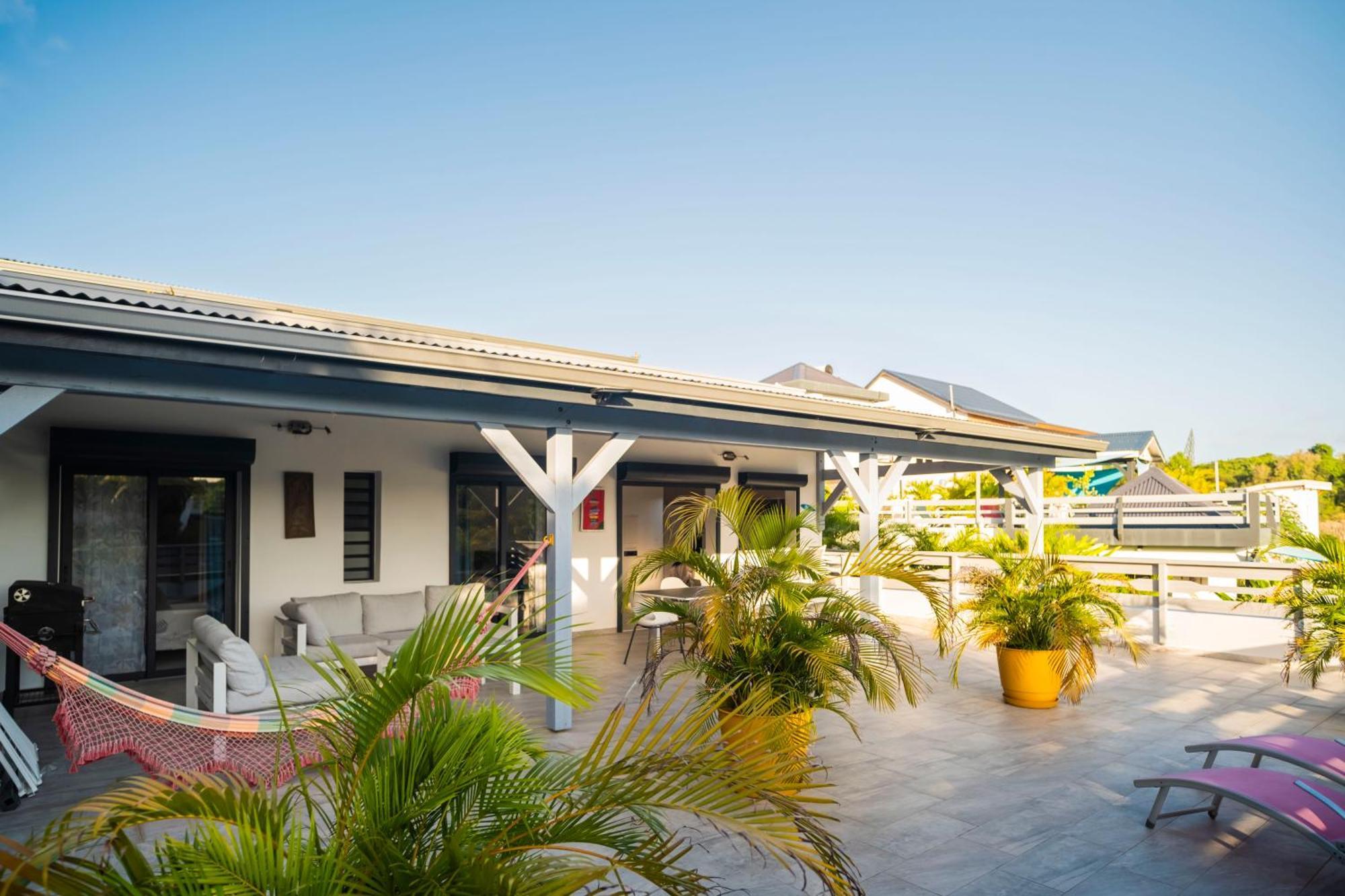 Villa Les Terrasses De Fonds Thezan Sainte-Anne  Bagian luar foto